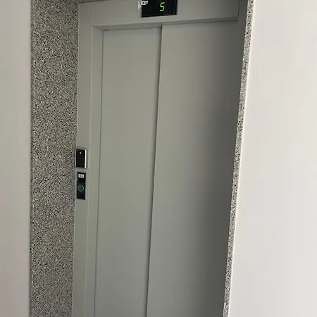 S&s *
